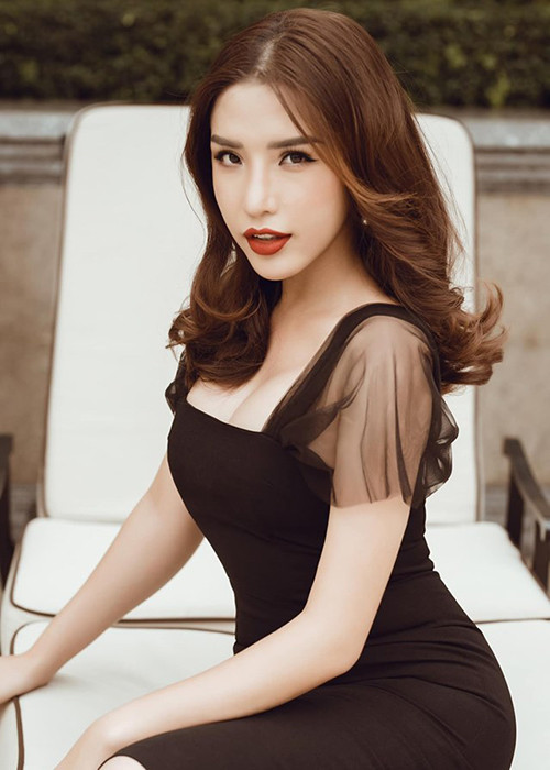 Trước người mẫu Thái Hà, không ít sao Việt gặp rắc rối về tiền bạc. Tháng 1/2019, Thùy Trang - chị gái của Hoa hậu Đại dương Đặng Thu Thảo tố Á hậu Khánh Phương quỵt nợ 250 triệu đồng.