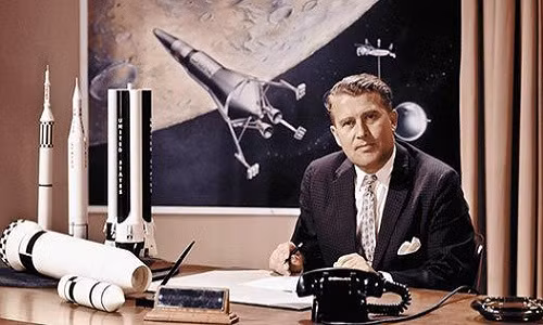 Đến cuối năm 1934, nhóm của ông Wernher đã phóng thành công 2 tên lửa đạt độ cao 2,2 và 3,5 km. Về sau, nhà khoa học Wernher tiếp tục nghiên cứu, triển khai dự án Aggregat A-4 (V-2).