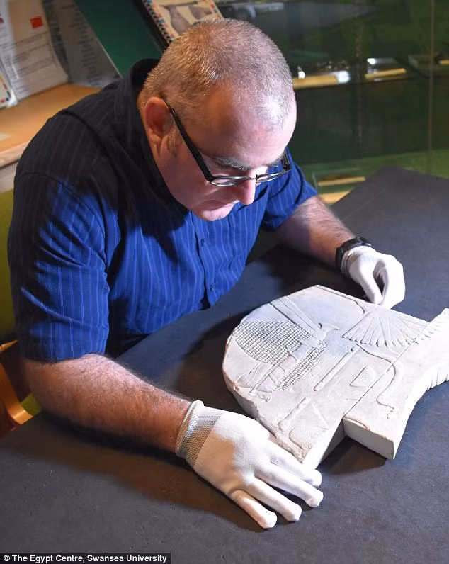 Tiến sĩ Kenneth Griffin cho rằng, hiện vật cổ xưa này có thể được tìm thấy ở ngôi đền Hatshepsut tại Deir el-Bahri (Luxor), miền nam Ai Cập.