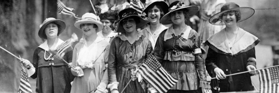 Kể từ đó, ngày 8/3 hàng năm trở thành ngày phụ nữ được tôn vinh, được xã hội quan tâm và tôn trọng.