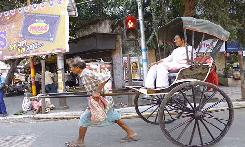 Một trong những phát minh nổi tiếng của Nhật Bản là xe kéo tay (tiếng Nhật là jinrikisha). Theo một số tài liệu, sáng chế độc đáo này ra đời vào năm 1869.