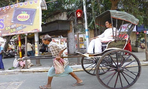 Một trong những phát minh nổi tiếng của Nhật Bản là xe kéo tay (tiếng Nhật là jinrikisha). Theo một số tài liệu, sáng chế độc đáo này ra đời vào năm 1869.