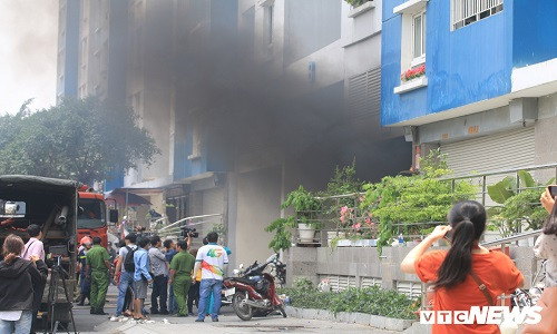 Hiện trường vụ cháy chung cư Carina.