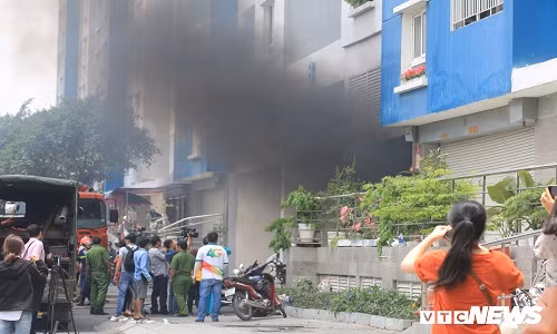 Hiện trường vụ cháy chung cư Carina.