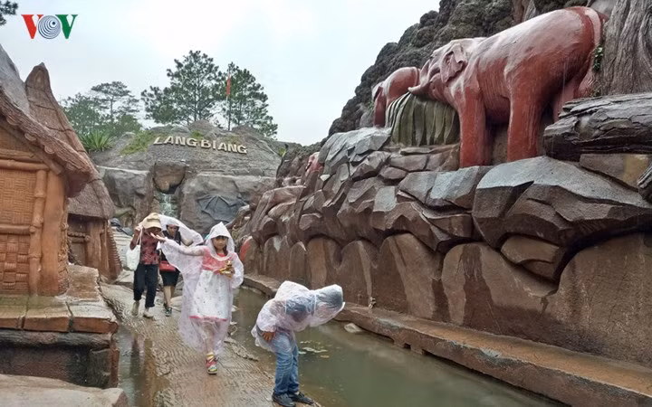 Nơi đây du khách được khám phá một Đà Lạt thu nhỏ đầy mộng mơ.