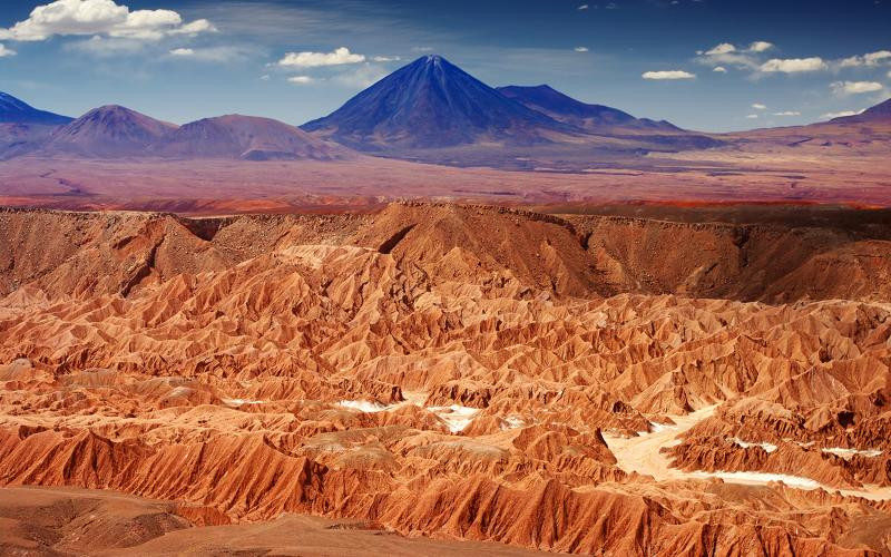 Địa hình ở sa mạc Atacama khá giống với sao Hỏa. Chính vì vậy, NASA sử dụng khu vực này để kiểm tra các vệ tinh và một số thí nghiệm cho sứ mệnh chinh phục sao Hỏa.
