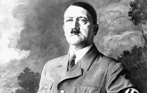 Trùm phát xít Adolf Hitler là nhà lãnh đạo độc tài của Đức quốc xã từ năm 1933 - 1945. Y được đánh giá là một trong những nhà lãnh đạo tàn ác nhất lịch sử, trong đó có việc gây ra vụ thảm sát hơn 6 triệu người Do Thái.