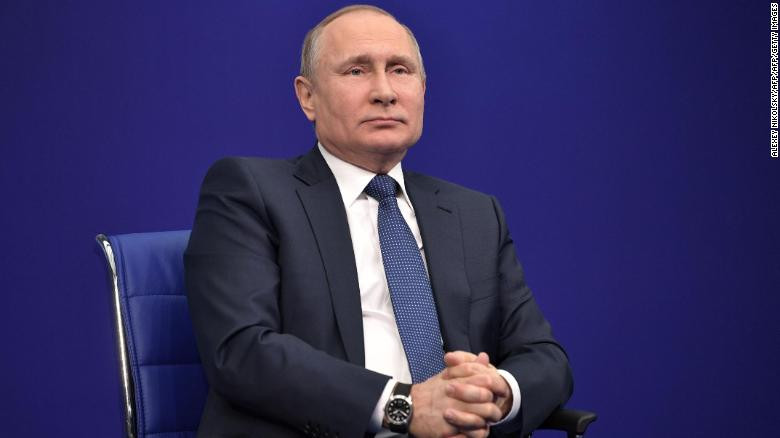 Một điều thú vị là ông nội của Tổng thống Putin là ông Spiridon Ivanovich từng là một đầu bếp tại nơi nghỉ của gia đình lãnh tụ Lenin và nhà lãnh đạo Stalin ở Gorki, gần Moscow.