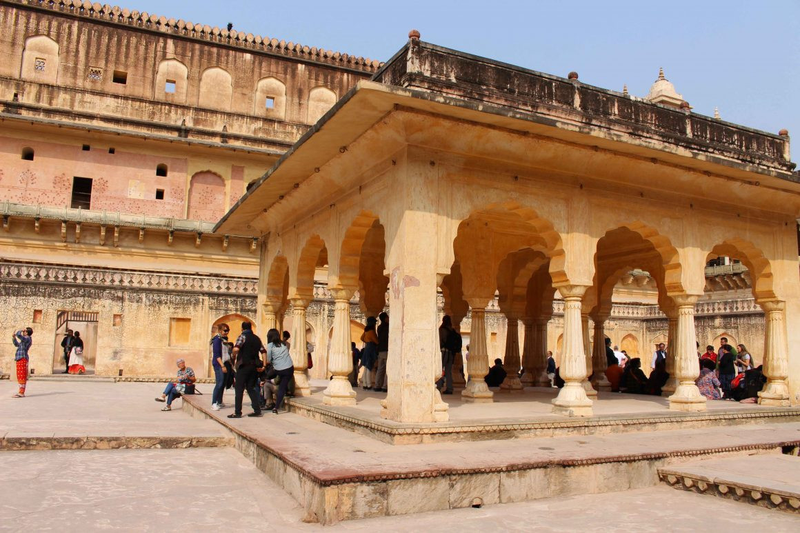 Theo khảo sát của Conde Nast Traveler Readers Choice, Jaipur là một trong số các thành phố xứng đáng ghé thăm nhất châu Á.