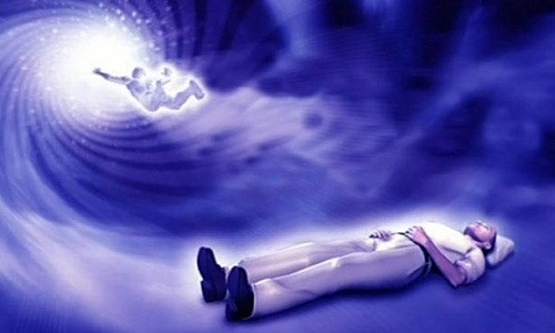 Trong suốt nhiều năm qua, hiện tượng "hồn lìa khỏi xác" là chủ đề "nóng" thu hút sự quan tâm, tranh luận của giới chuyên gia, nhà khoa học cũng như dư luận.