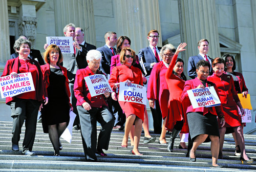 Mục đích của các cuộc “Tuần hành của phụ nữ” là nhằm chứng minh sự đóng góp của phụ nữ cho thế giới và những gì xảy ra nếu như họ chính thức đình công.