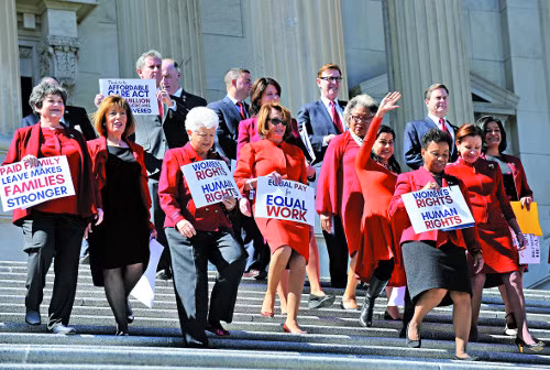 Mục đích của các cuộc “Tuần hành của phụ nữ” là nhằm chứng minh sự đóng góp của phụ nữ cho thế giới và những gì xảy ra nếu như họ chính thức đình công.