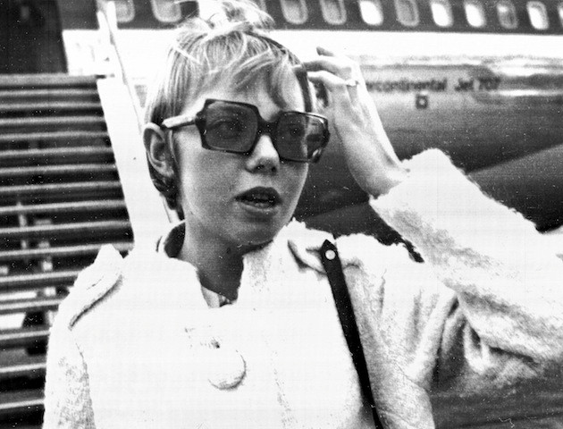 Một trường hợp sống sót diệu kỳ sau khi máy bay rơi là Juliane Koepcke, 17 tuổi. Sự việc này càng khiến dư luận chú ý khi xảy ra đúng dịp Giáng sinh.