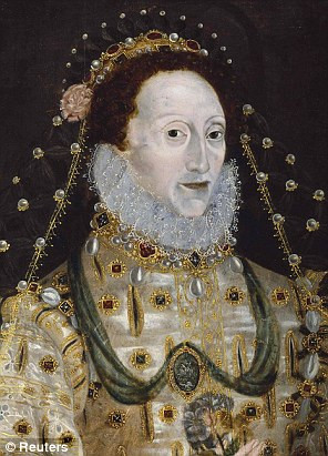 Một bí mật kinh thiên khác là dưới thời trị vì của Nữ hoàng Elizabeth, phụ nữ có nước da xanh nhợt nhạt được cho là chuẩn mực của vẻ đẹp và sự giàu có.