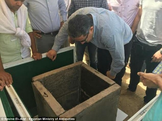 Vào tháng 5/2017, các chuyên gia tìm thấy hầm mộ bí ẩn của công chúa Ai Cập Hatshepset có niên đại khoảng 3.700 năm tại một địa điểm khảo cổ thuộc khu vực nghĩa địa hoàng gia Dahshur, Ai Cập.