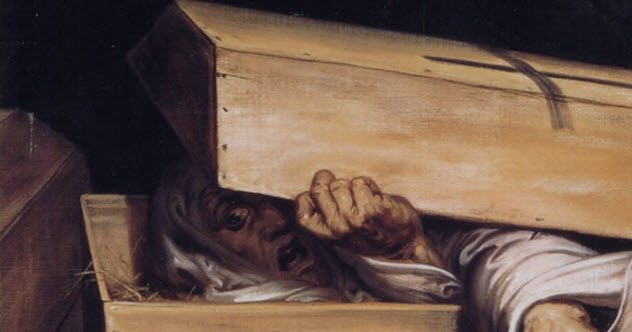 Nhằm không để xảy ra tình trạng chôn sống người bệnh, người xưa từng nghĩ ra biện pháp là kiểm tra móng tay người quá cố xem có còn cảm nhận được sự đau đớn hay không.