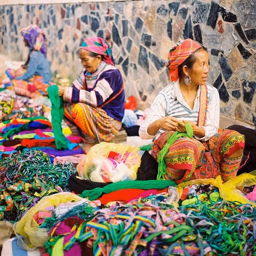 Hình ảnh về phiên chợ vùng cao được thực hiện tại Chợ phiên Hoàng Su Phì (chủ nhật hàng tuần).