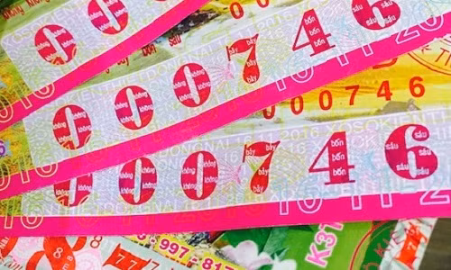 Được tặng vé số ngày 8/3, nhiều cán bộ, công chức tại Kon Tum may mắn trúng giải.