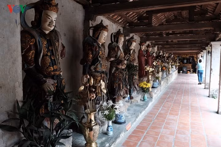 Điều đáng ngạc nhiên không phải là số lượng các pho tượng đất mà là độ bền vững không tưởng của chúng.