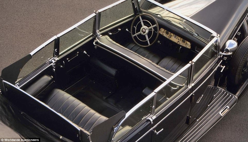 Theo một số tài liệu, cảnh sát quân đội Mỹ làm nhiệm vụ ở Pháp sử dụng chiếc xe của Hitler cho đến năm 1946. Về sau, xe trên được chuyển đến Mỹ và tặng cho nhóm cựu chiến binh để dùng làm ôtô diễu hành.