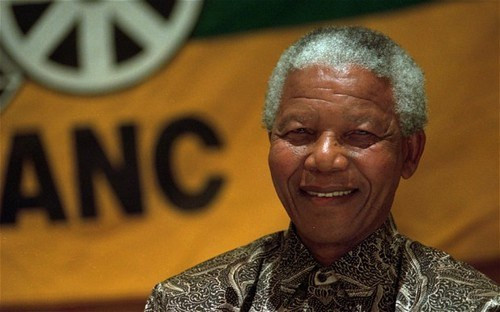 Tổng thống Nam Phi Nelson Mandela là biểu tượng của phong trào chống phân biệt chủng tộc apartheid. Ông là một trong những nhân vật quan trọng nhất lịch sử thế kỷ 20.