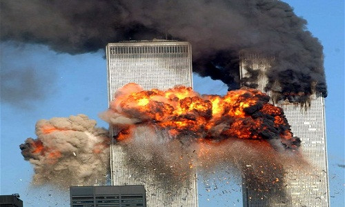 Trong vụ khủng bố kinh hoàng tại New York, Mỹ ngày 11/9/2001, chú chó Salty đã kịp thời kéo chủ là Omar E. Rivera - một người mù bẩm sinh từ tầng 71 xuống đất an toàn trước khi tòa tháp đôi sụp đổ.