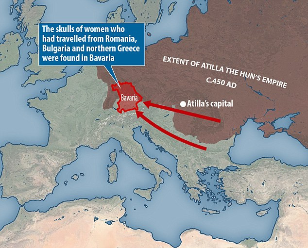 Theo các nhà khoa học, những người phụ nữ này có hộp sọ bị kéo dài khác thường.