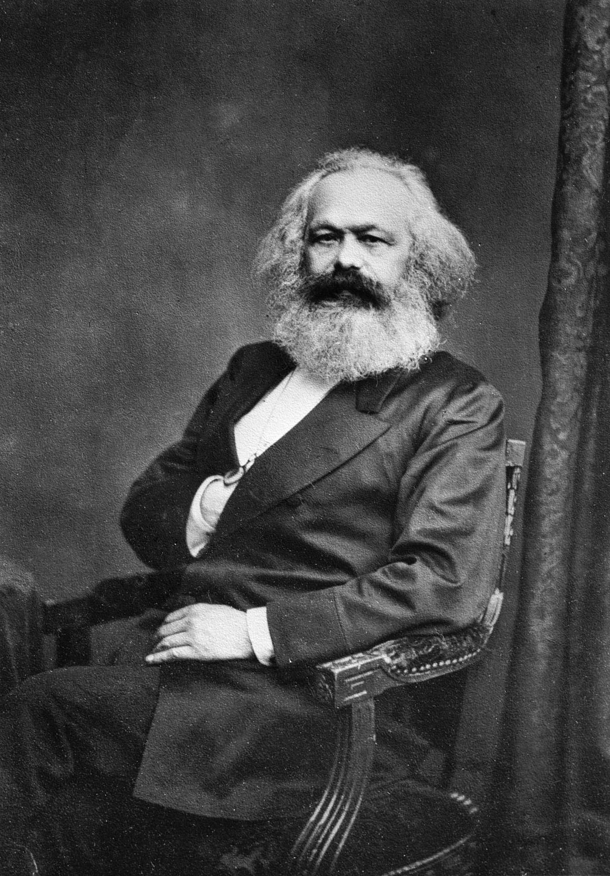 Karl Marx là một nhân vật lớn trong lịch sử nhân loại ở vai trò một triết gia, một nhà tư tưởng, nhà kinh tế và nhà cách mạng xã hội chủ nghĩa.
