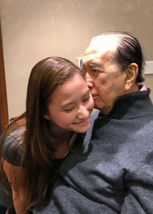 Laurinda Ho (sinh năm 1991) là con gái của tỷ phú Stanley Ho với người vợ thứ 3 (Ina Chan). Cô con gái 27 tuổi này có dung mạo xinh đẹp thuộc hàng nhất nhì trong số những người con gái của ông trùm sòng bài.