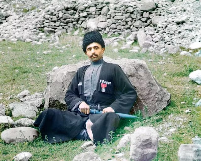 Người đàn ông ở Dagestan mang bên mình một con dao nhỏ năm 1916.