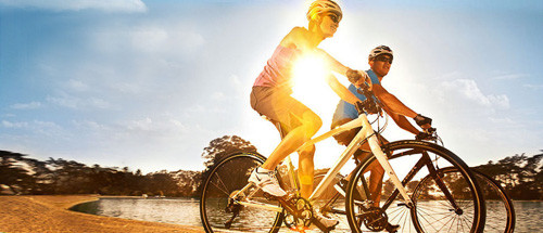 Kiên trì luyện tập cũng có ý nghĩa quyết định đến hiệu quả giảm cân. Cụ thể để đạt được lợi ích giảm cân tối đa, bạn nên duy trì chế độ tập luyện ít nhất 2 – 3 lần/tuần. Mỗi lần kéo dài chừng 30 phút.