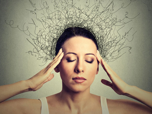 Tác động xấu tới tâm trạng. Thuốc uống giảm cân giúp kiểm soát cân nặng song tác động không nhỏ đến các kích thích tố trong cơ thể. Theo cách này, một vài trường hợp ảnh hưởng xấu tới tâm trạng.