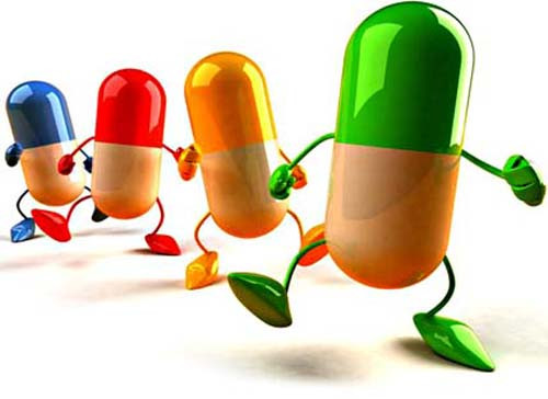 Phát hiện kháng sinh mới cực mạnh sau 30 năm nghiên cứu. Tháng 1/2015, các nhà khoa học đến từ Đại học Northeastern và Đại học Boston (Boston, Mỹ) cùng chuyên gia Viện công nghệ Massachusetts phát hiện một loại kháng sinh mới đầu tiên trong vòng 30 năm trở lại đây. Loại kháng sinh này có tên gọi Teixobactin có thể dùng điều trị nhiều dạng nhiễm khuẩn như lao phổi, bệnh bại huyết và vi khuẩn Clostridium difficile có khả năng gây ra viêm loét, sưng tấy và kích thích ruột già; khi loại vi khuẩn này phát triển quá mức, có thể nguy hiểm đến tính mạng người bệnh.