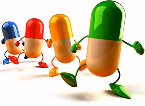 Phát hiện kháng sinh mới cực mạnh sau 30 năm nghiên cứu. Tháng 1/2015, các nhà khoa học đến từ Đại học Northeastern và Đại học Boston (Boston, Mỹ) cùng chuyên gia Viện công nghệ Massachusetts phát hiện một loại kháng sinh mới đầu tiên trong vòng 30 năm trở lại đây. Loại kháng sinh này có tên gọi Teixobactin có thể dùng điều trị nhiều dạng nhiễm khuẩn như lao phổi, bệnh bại huyết và vi khuẩn Clostridium difficile có khả năng gây ra viêm loét, sưng tấy và kích thích ruột già; khi loại vi khuẩn này phát triển quá mức, có thể nguy hiểm đến tính mạng người bệnh.