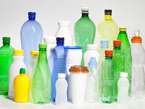 Để bảo vệ tuyến giáp, chuyên gia khuyên nên tránh ăn hoặc hâm nóng đồ ăn trong các loại hộp nhựa. Nhiệt độ cao có thể khiến hóa chất trong nhựa thâm nhập vào đồ ăn, đi vào cơ thể. Các hóa chất không chỉ gây vấn đề về tuyến giáp mà còn làm tăng nguy cơ ung thư nguy hiểm.