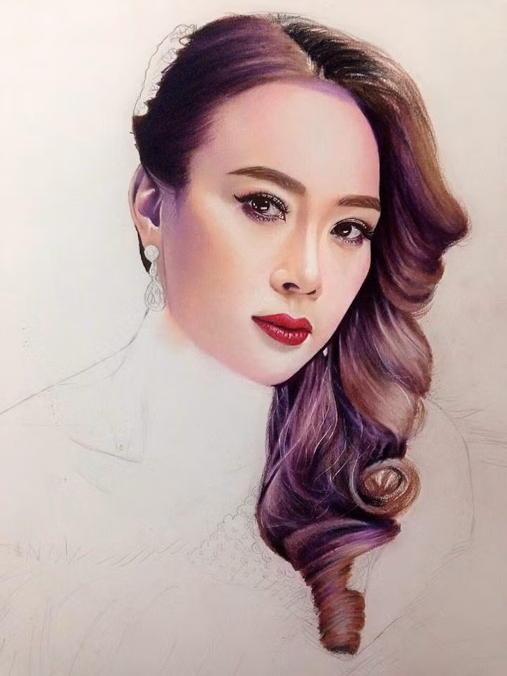 Chia sẻ về dự định trong tương lai, hot boy đa tài mong muốn trở thành một nhà thiết kế thời trang và tiếp tục trau dồi khả năng vẽ tranh, trước mắt là giai đoạn cuối cấp, chàng hot boy tài năng sẽ nỗ lực cân bằng việc học và đam mê.