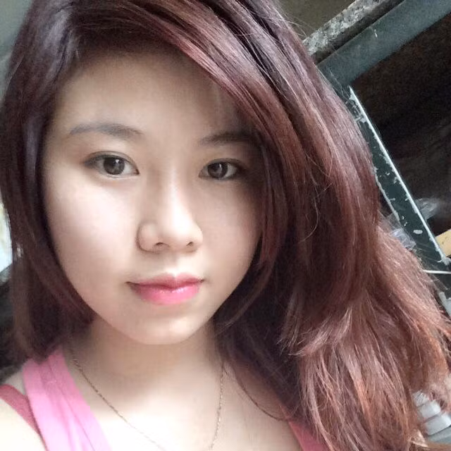 Câu chuyện hài hước của vợ chồng N.D thu hút được nhiều bình luận của dân mạng, cánh chị em phụ nữ thì tỏ ra vui vẻ và nô nức chúc mừng cho N.D về phần thưởng xứng đáng mà cô nàng sắp nhận được, riêng các đấng mày râu lại giật mình thon thót và coi câu chuyện là bài học xương máu khi thách đố số lượng like với vợ hoặc bạn gái.