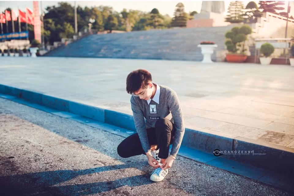 Sau khi bất ngờ nổi tiếng trên mạng xã hội, trang cá nhân của Pannipa đã có khoảng hơn 7 nghìn người theo dõi. Những bình luận khen ngợi của mọi người Pannipa chỉ có thể trả lời bằng tiếng Anh, do vốn từ vựng tiếng Việt còn hạn chế. Ảnh: Hoàng Zenby.