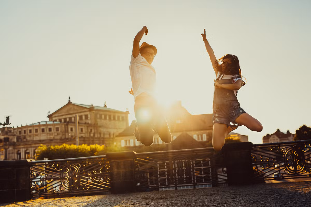 Để chuẩn bị cho đám cưới, cặp đôi Việt kiều Khánh Duy và Minh Thư đã ghi lại những khoảnh khắc hạnh phúc nhất tại thành phố Berlin yên bình. Ảnh: Nupakachi Studio.