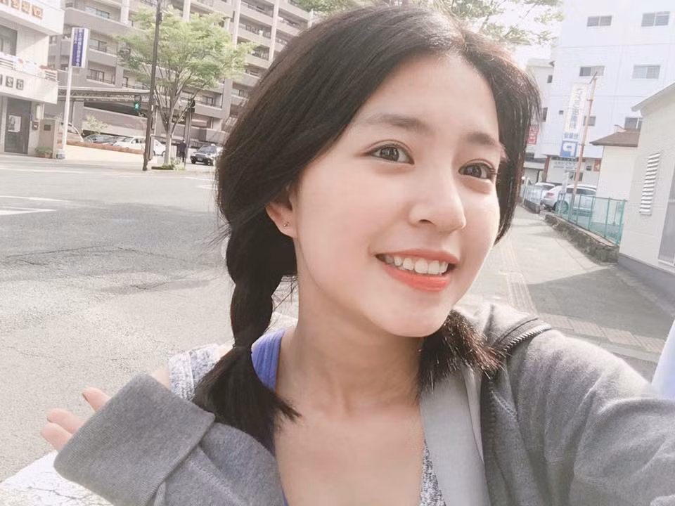 Ở Mẫn Tiên nụ cười luôn là một "vũ khí" vô cùng lợi hại, chỉ cần mỗi lần cô nàng cười thì mọi thứ xung quanh dường như ấm áp và ngọt ngào hơn.