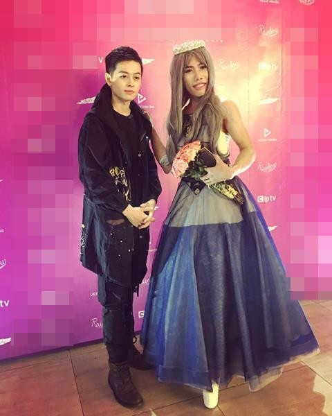 Sau lần táo bạo tham gia một cuộc thi hát và khiến cả ban giám khảo, khán giả đều phải bật cười hoặc nhăn nhó vì khoe chất giọng quá khủng khiếp, tên tuổi Tùng Sơn càng được nhiều người biết đến hơn. Giống như nhiều nhân vật gây ồn ào với những "điều không hay về bản thân" trước đó như Kenny Sang hay Bà Tưng... Tùng Sơn cũng là nhân vật gây ra nhiều sự tò mò và thường xuyên là nhân vật xuất hiện trên các trang tin, các diễn đàn nổi tiếng dành cho giới trẻ. Bất thình lình, người ta thấy Tùng Sơn đi dự sự kiện cùng các sao giải trí Việt Nam, có bạn trai và "ra vẻ" mình đã là người của công chúng.