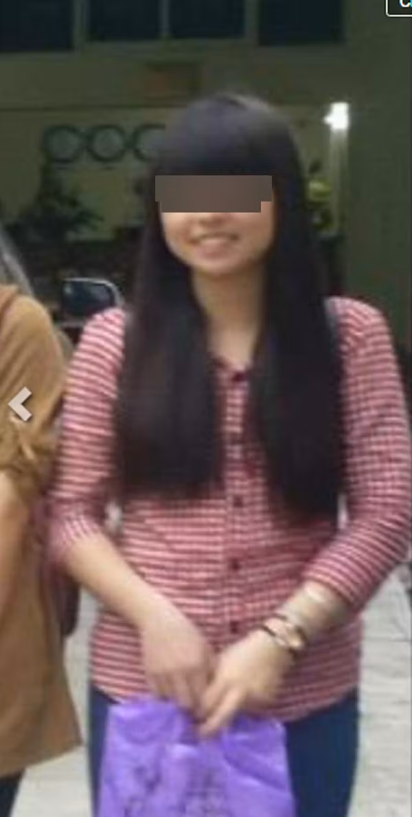 Khác hẳn với các bức ảnh xinh xắn, sành điệu được chia sẻ kèm theo câu chuyện tình yêu của mình, ngoài đời T.H có gương mặt khá bụ bẫm, phong cách thời trang chân phương, giản dị.