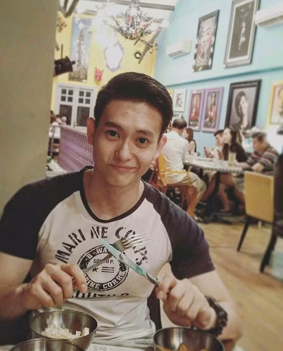 Cùng ngắm những bức ảnh của hot boy cảnh sát sân bay. Ảnh trong bài: Facebook nhân vật.