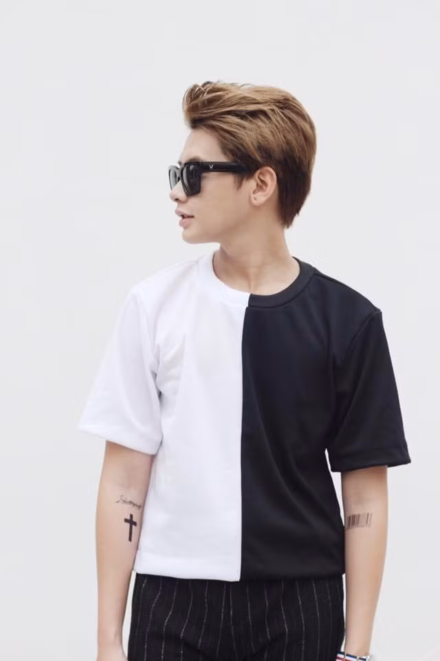 Ở góc ảnh nghiêng, quả thật Khánh Vũ rất giống nam diễn viên Lee Jong Suk nổi tiếng Hàn Quốc. Ảnh trong bài: Facebook nhân vật.