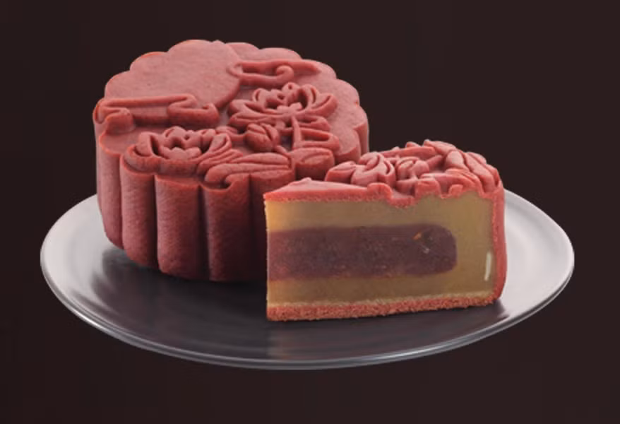 Mùi vị thơm lừng của vỏ bánh nướng truyền thống kết hợp với cái bùi bùi, béo béo, đậm đà của socola và kem phô mai sẽ cho ra một hương vị ấn tượng.