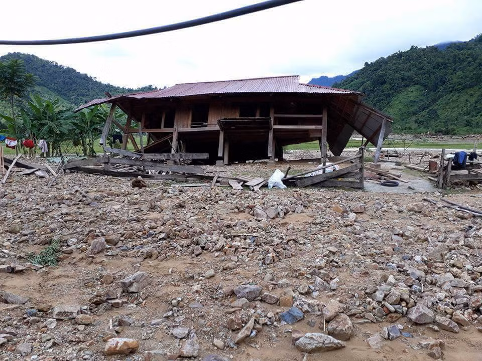 Thiet hai khung khiep do mua lu: 134 nguoi thuong vong, mat tich