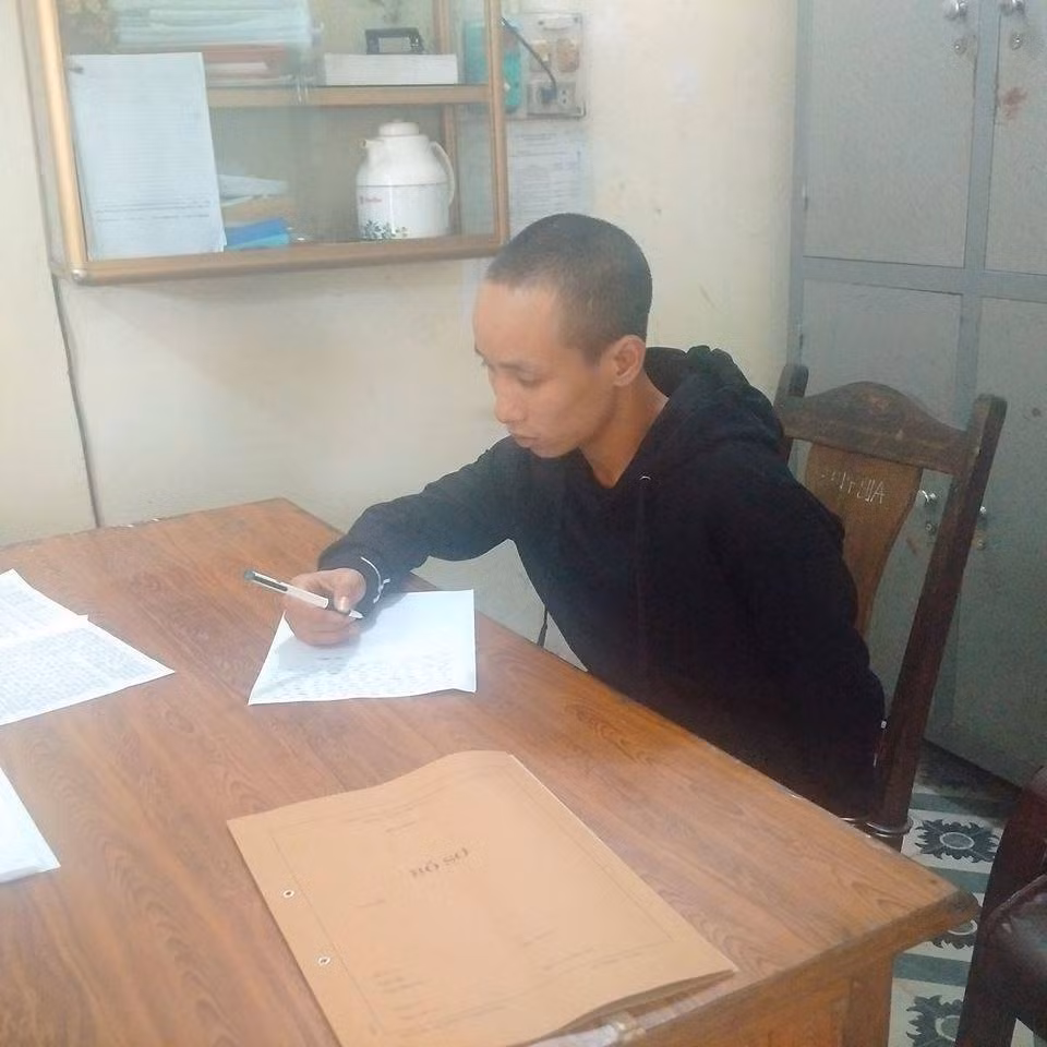 Nghi phạm tại cơ quan công an.