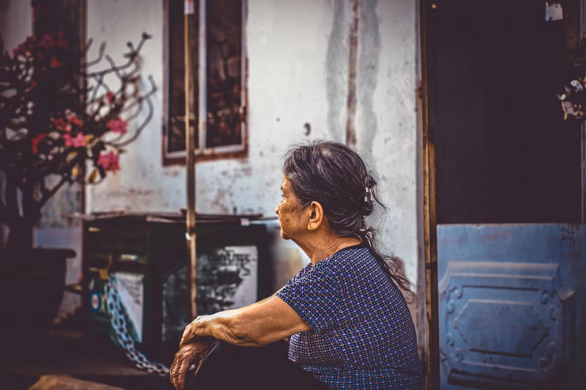 Bat ngo ve que, toi nghen ngao thay bua com cua bo me chong