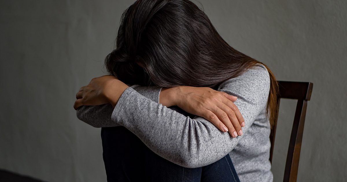 Chong trang tron thua nhan ngoai tinh, toi lai chua muon ly hon