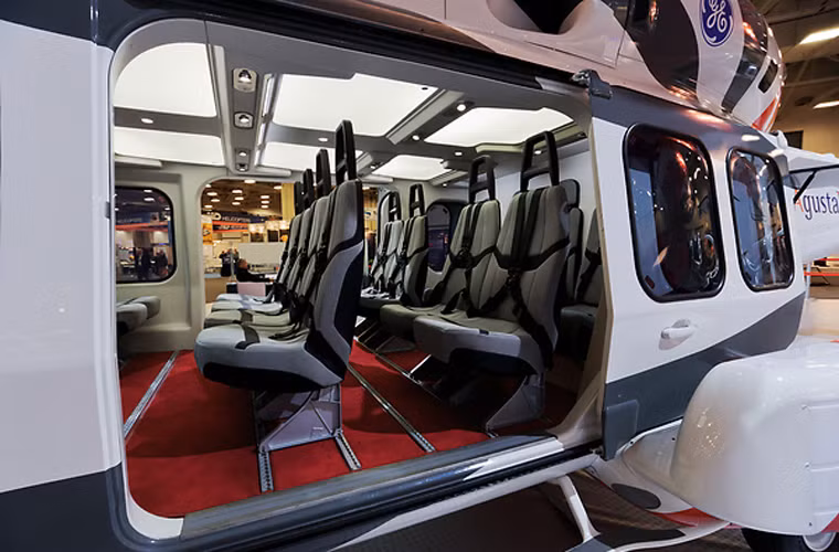 Máy bay có thể chở tới 19 người với bố trí ghế ngồi sang trọng, thuận tiện.